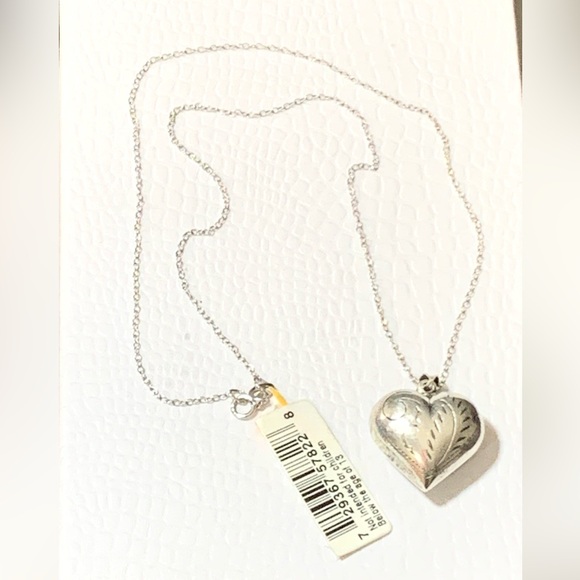 Vintage 925 Sterling Silver Etched Heart Pendant Necklace - Picture 4 of 16